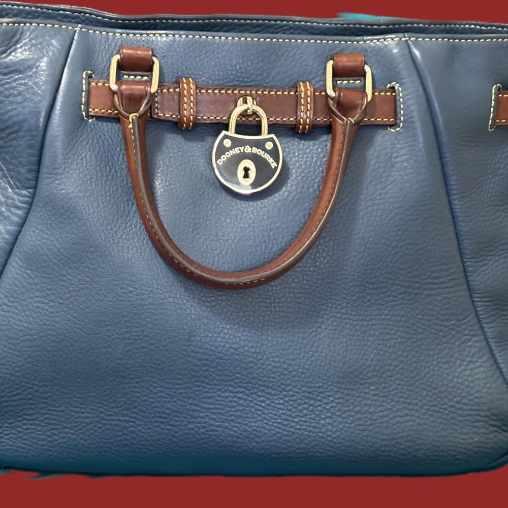 Dooney & Bourke Large Tote Bag